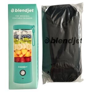 BLENDJET Mint Green Portable Blender + FREE Carrying Sleeves